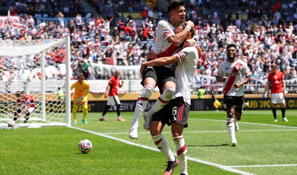 TRIUNFO EN EL MUNDIAL DE CLUBES. River estuvo a la altura en su esteno y se impuso gracias a los frentazos de Colidio, Driussi (quien salió lesionado) y Maxi Meza.