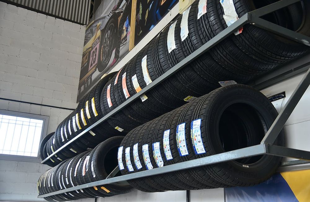 La fábrica de neumáticos Pirelli suspende su producción por la caída de ventas