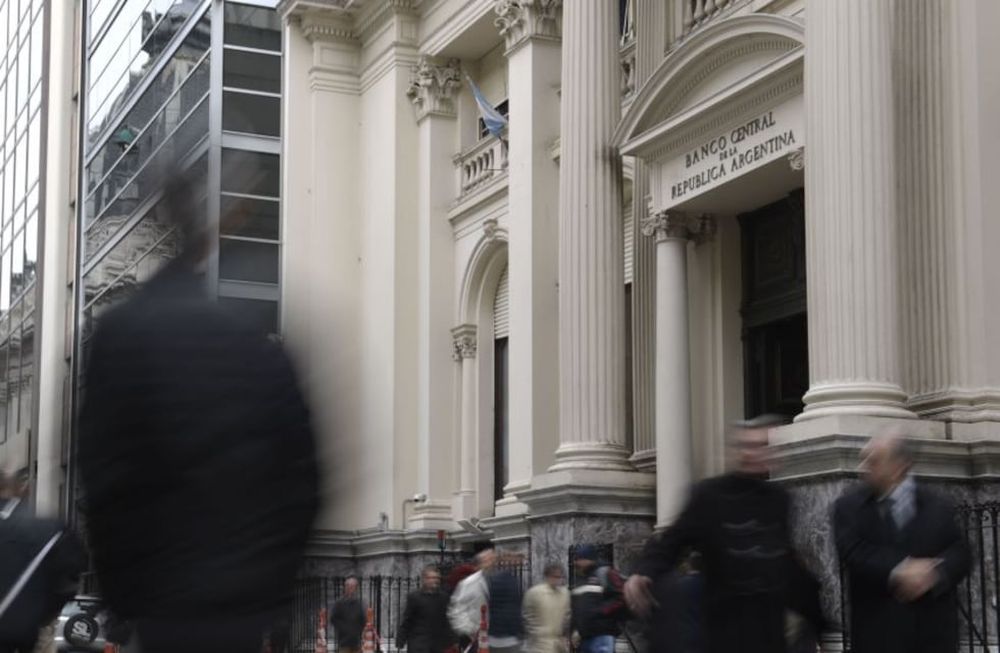 Cronología de la crisis en un año que empezó cuatro días antes