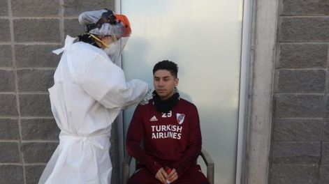Gonzalo Montiel sufre mononucleosis y será baja por un tiempo incierto./ Gentileza.