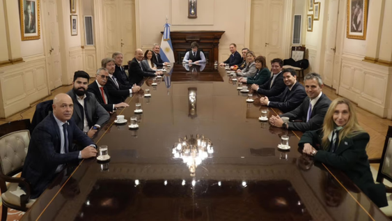 Javier Milei convocó a todo su Gabinete para avanzar con la reforma del BCRA