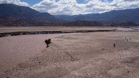 Los Andes | El dique Potrerillos está al 45%. Esta temporada llegará a la cota mínima desde que se inauguró. | Foto: Ignacio Blanco / Los Andes