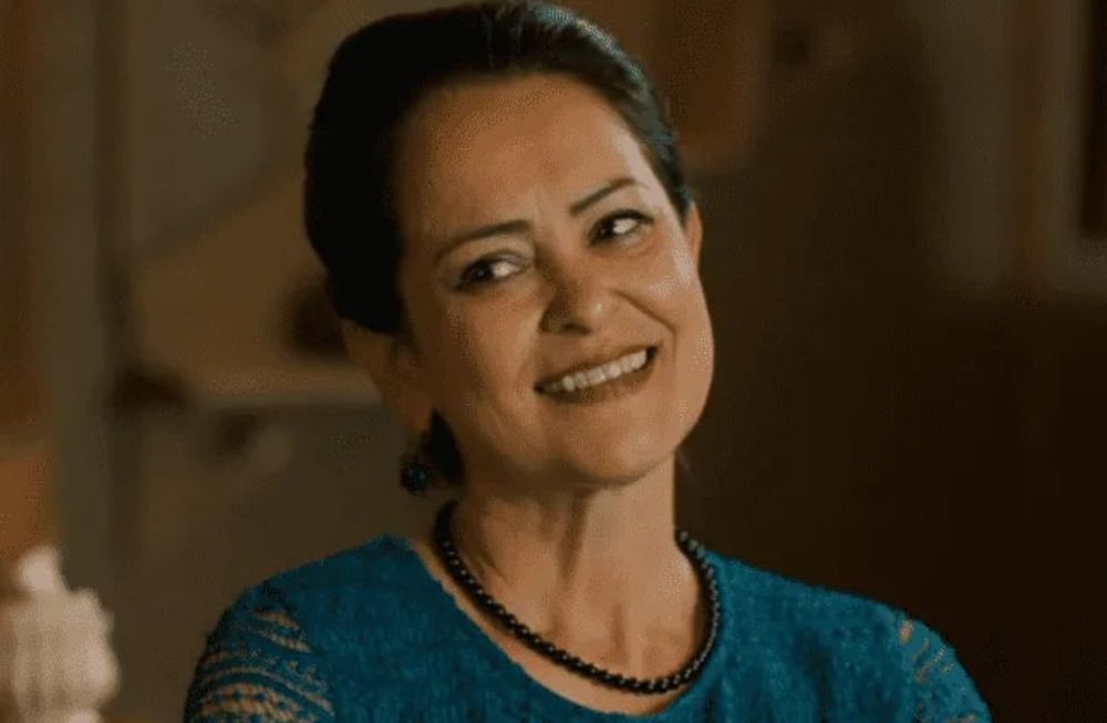 La reconocida actriz Emel Atici de la serie “Züleyha” fue una de las víctimas que murió junto a su hija Püryan durante el terremoto en Turquía. Gentileza: Diario Show.