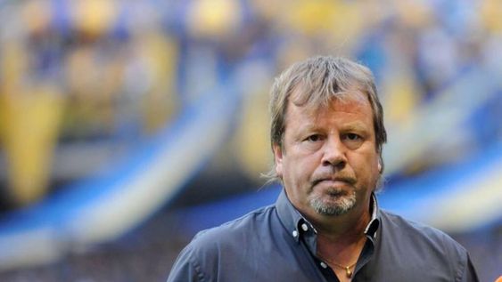 Zielinski no ve coherente la postura de River.