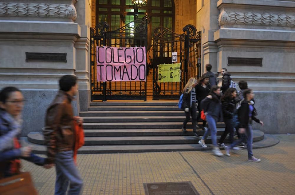 Colegio Nacional de Buenos Aires tomado por estudiantes