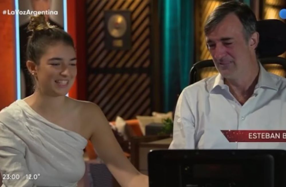 Esteban Bullrich emocionado por su hija Margarita.