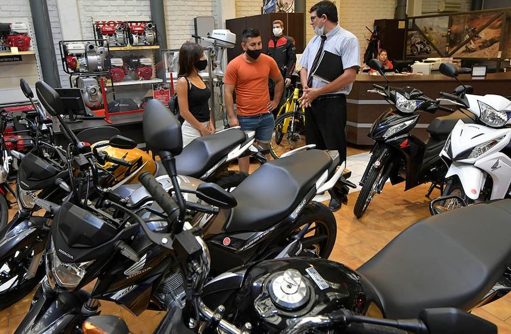 Aumento la venta de motos. Foto: Orlando Pelichotti / Los Andes