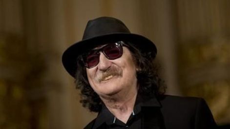 El reconocimiento que recibirá Charly Gracía, que ya tienen Les Luthiers y Joaquín Sabina