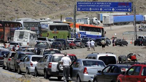Colapsó el paso a Chile y algunos viajeros no alcanzaron a cruzar