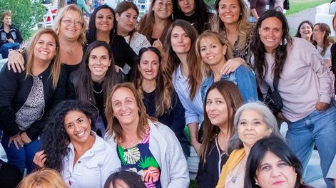 Stevanato incentiva actividades de concientización por el cáncer de mama