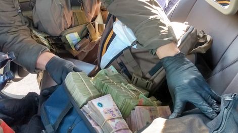 Decomisaron 10 millones de pesos y 31 dólares - Gendarmería