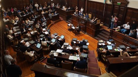 Los Andes | Aprobación de los proyectos mineros de Malargüe. Cámara de Diputados de Mendoza.