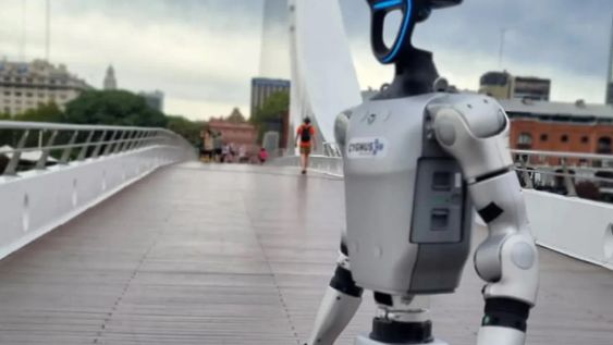 Robot humanoide G1 de Unitree en Puerto Madero / Foto gentileza