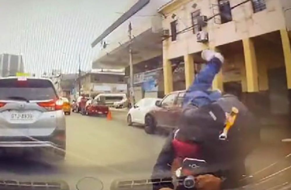 Un asaltante fue atropellado en Guayaquil. Foto: Web