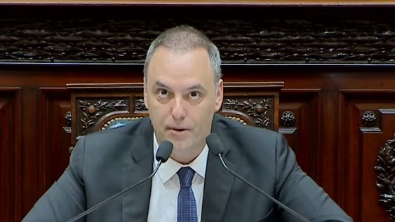 adorni denuncio una operacion golpista del kirchnerismo y defendio el rumbo economico del gobierno