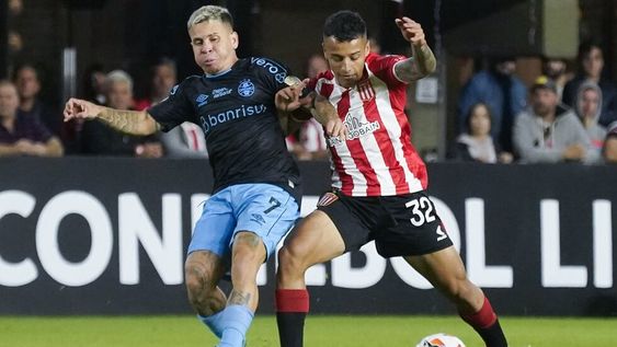 NOTICIAS ARGENTINAS BAIRES, ABRIL 23: Escena del partido que juegan Estudiantes y Gremio por la Copa Libertadores. Foto NA: CONMEBOL