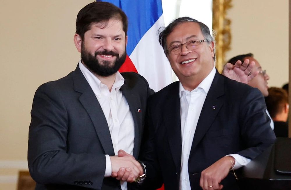 Los presidentes de Chile y de Colombia, Gabriel Boric (izquierda) y Gustavo Petro. Líderes de la nueva marea rosa.