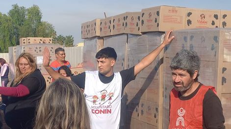 Los Andes | Ya está en Mendoza la leche de Capital Humano y llegaron 30.000 kilos más de lo esperado. Se había informado que serían 90.000 kilos pero se entregaron 120.000