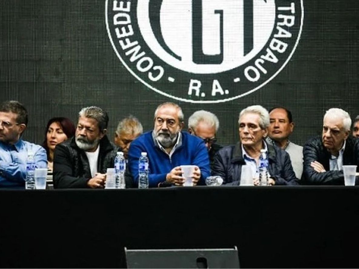 La CGT interpuso un amparo en la Justicia para frenar el decreto que amplía los servicios esenciales y limita el derecho a huelga.