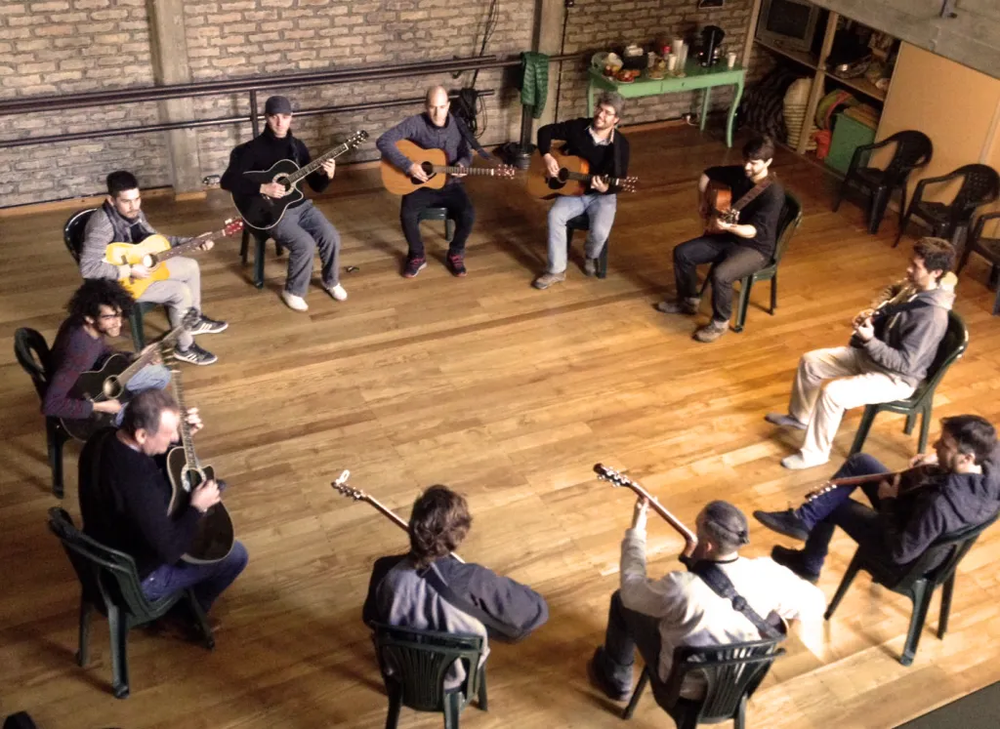 Orquesta Internacional de Guitarras