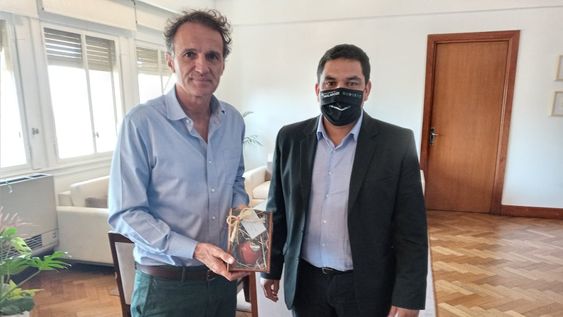 Tras rebelarse contra Katopodis, Ojeda fue a Buenos Aires a firmar el acuerdo por las obras en Malargüe