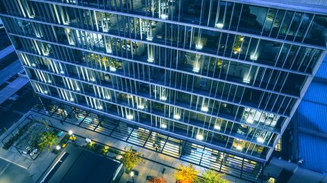 Chacras Park alberga a cerca de 100 empresas entre sus edificios y locales comerciales, dando empleo fijo a más de 900 personas.