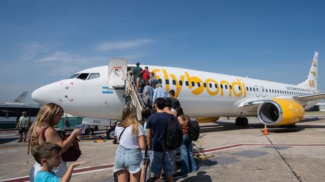 El Gobierno analiza con sacarle rutas a Flybondi si siguen las demoras y cancelaciones (Foto ilustrativa)