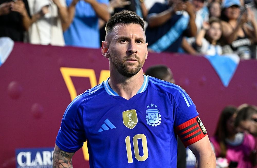 El delantero argentino Lionel Messi durante el primer tiempo del partido amistoso contra Guatemala, el viernes 14 de junio de 2024, en Landover, Maryland. (AP Foto/Nick Wass)