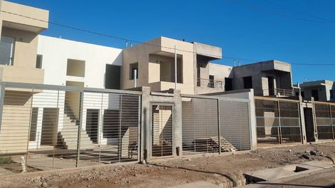 La mitad de los jóvenes ve difícil tener casa propia. Foto: Los Andes