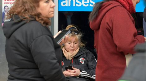 BONO de $55.000 para jubilados, ¿por qué no todos lo cobrarán? / Foto: Orlando Pelichotti