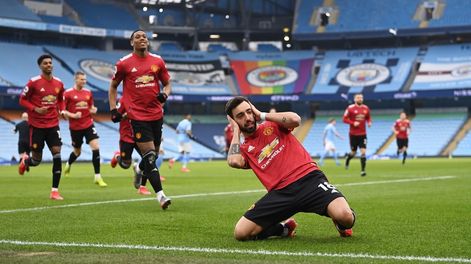 Manchester United vence al líder, los Citizens, en el Derby inglés. El gol: B. Fernandes, de penal.