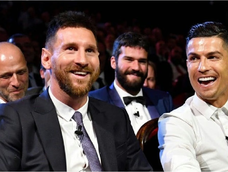 Cristiano Ronaldo le escribió a Lionel Messi tras su función final.