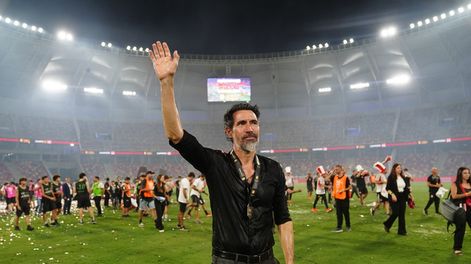 Eduardo Domínguez fue bicampeón del futbol argentino con Estudiantes en 2025.