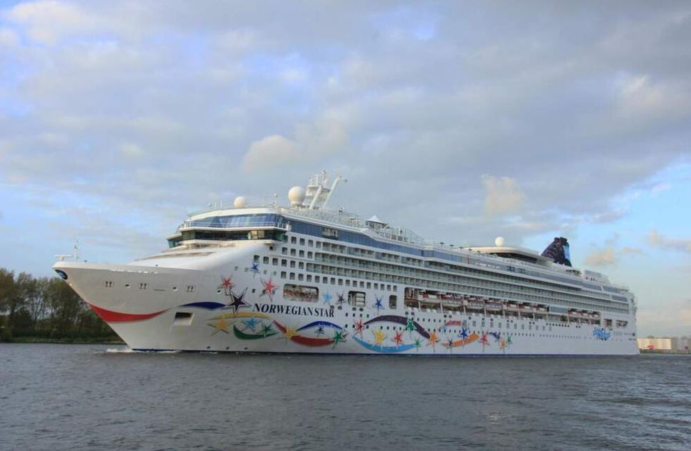 Rescataron a una mujer que pasó una noche en el mar Adriático tras caer de un crucero