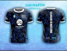 La Municipalidad de San Martín decidió hacer una imitación de la camiseta alternativa de la Selección Nacional para su Maratón Bonarda.