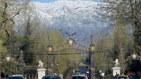 El buen clima se mantiene en Mendoza hasta el martes: luego llegan las lluvias, baja la temperatura y vuelve el invierno justo antes del regreso a clases.