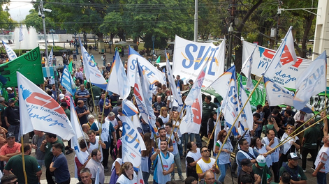 El SUTE manifestándose. Van a elecciones en octubre.