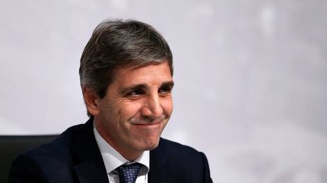 Desconcierto por quién conduce la política económica - Por Javier Álvarez