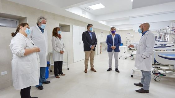 Gracias por la atención recibida, al doctor Franco Mancifesta, quien me internó contra mi voluntad y me aguantó varios desplantes. Disculpas por eso.