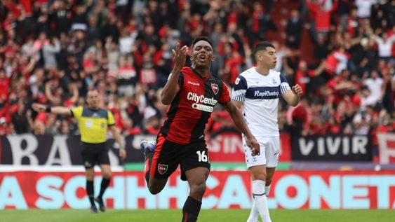 Newells venció a Gimnasia y le cortó la chance de quedar solo en la punta. Foto: @Newells