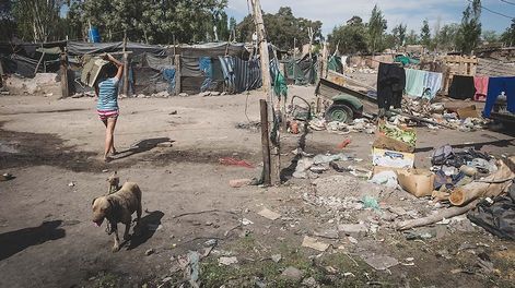 Mendoza 10 de octubre  de 2019  SociedadAsentamiento CastroEn Mendoza hay unos 250 Barrios Populares que no tienen servicios en la que vive gente de escasos recursosFoto: Ignacio Blanco /  Los Andespobres pobreza indigencia asentamiento barrio