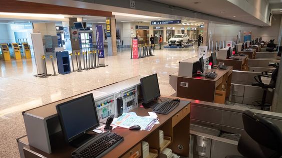 Aeropuerto Internacional El Plumerillo se encuentra cerrado por el Aislamiento Social Obligatorio impuesto por el gobierno Foto: Ignacio Blanco / Los AndesCuarentena vuelos aeropuerto