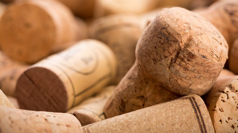 Cómo reciclar los corchos y restos de madera para decorar tu hogar