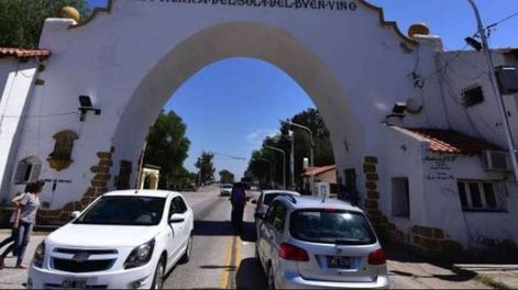 Los Andes | Para permanecer unos días en territorio puntano se deberán gastar al menos $10.000 en medidas protocolares.