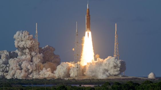 Histórico: despegó la misión Artemis II rumbo a la Luna