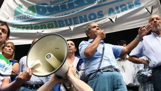 En adición al incremento acordado, se otorgará a los trabajadores de la actividad un adelanto del 9% correspondiente al mes de marzo. Foto: Gentileza