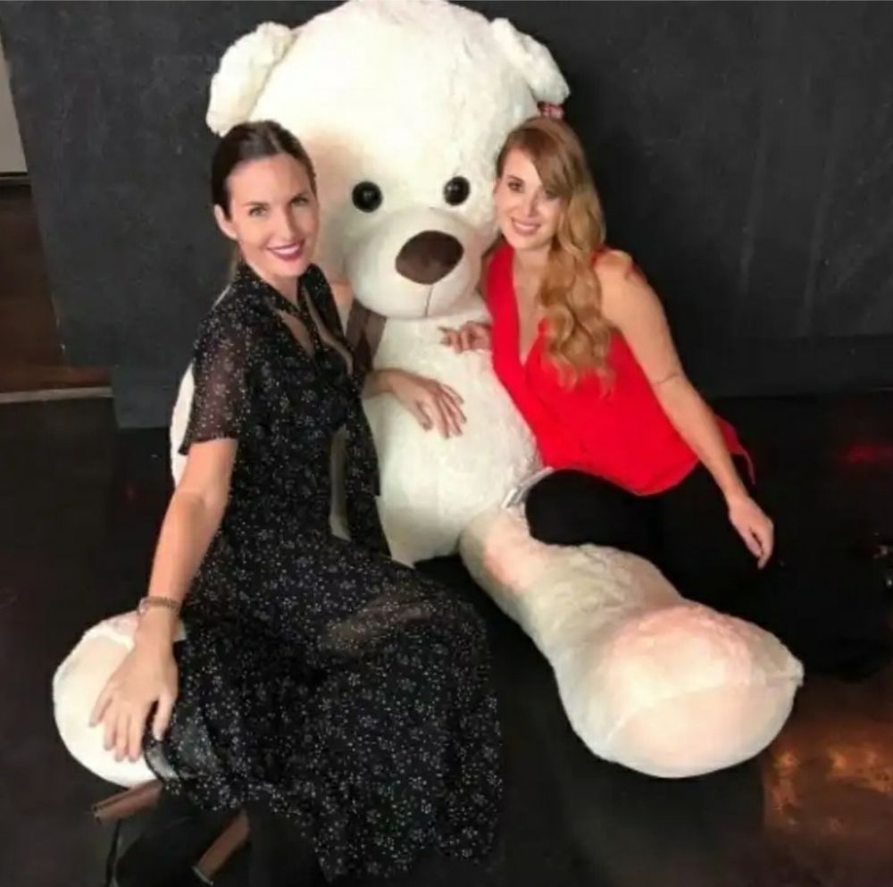 Jesica Cirio junto a su sobrina Priscila Ferrante.