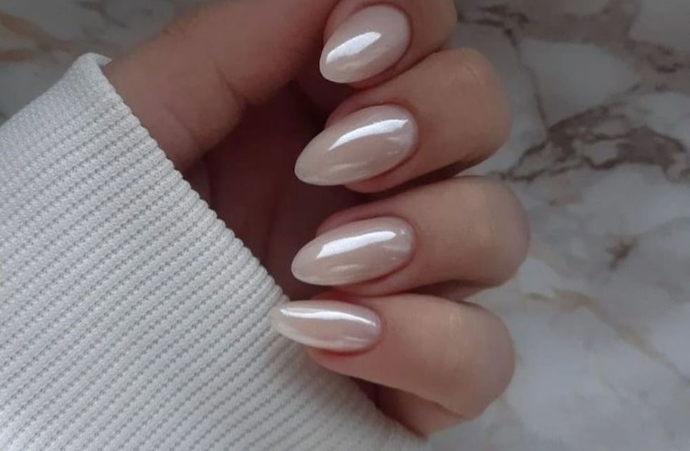 Uñas cromadas: la tendencia para este verano 2024.