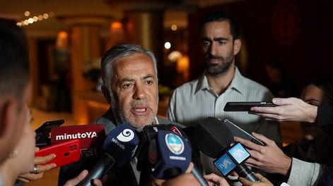 El Gobierno evalúa distintas herramientas financieras, con aval de Nación, para distribuir los pagos en el tiempo y mejorar el perfil de la deuda provincial.