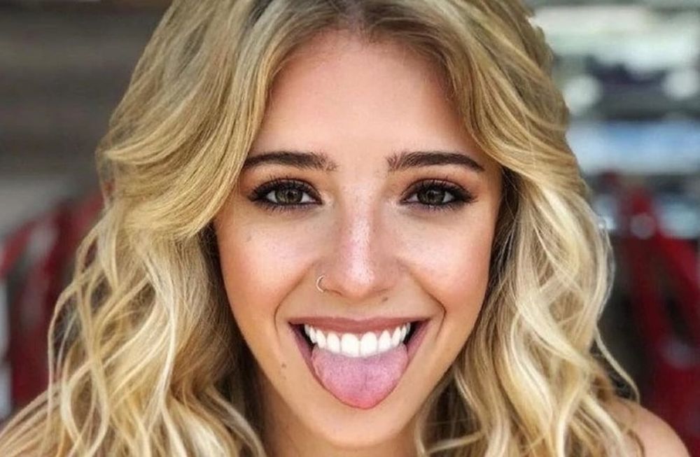 La influencer publicó viejos tuits